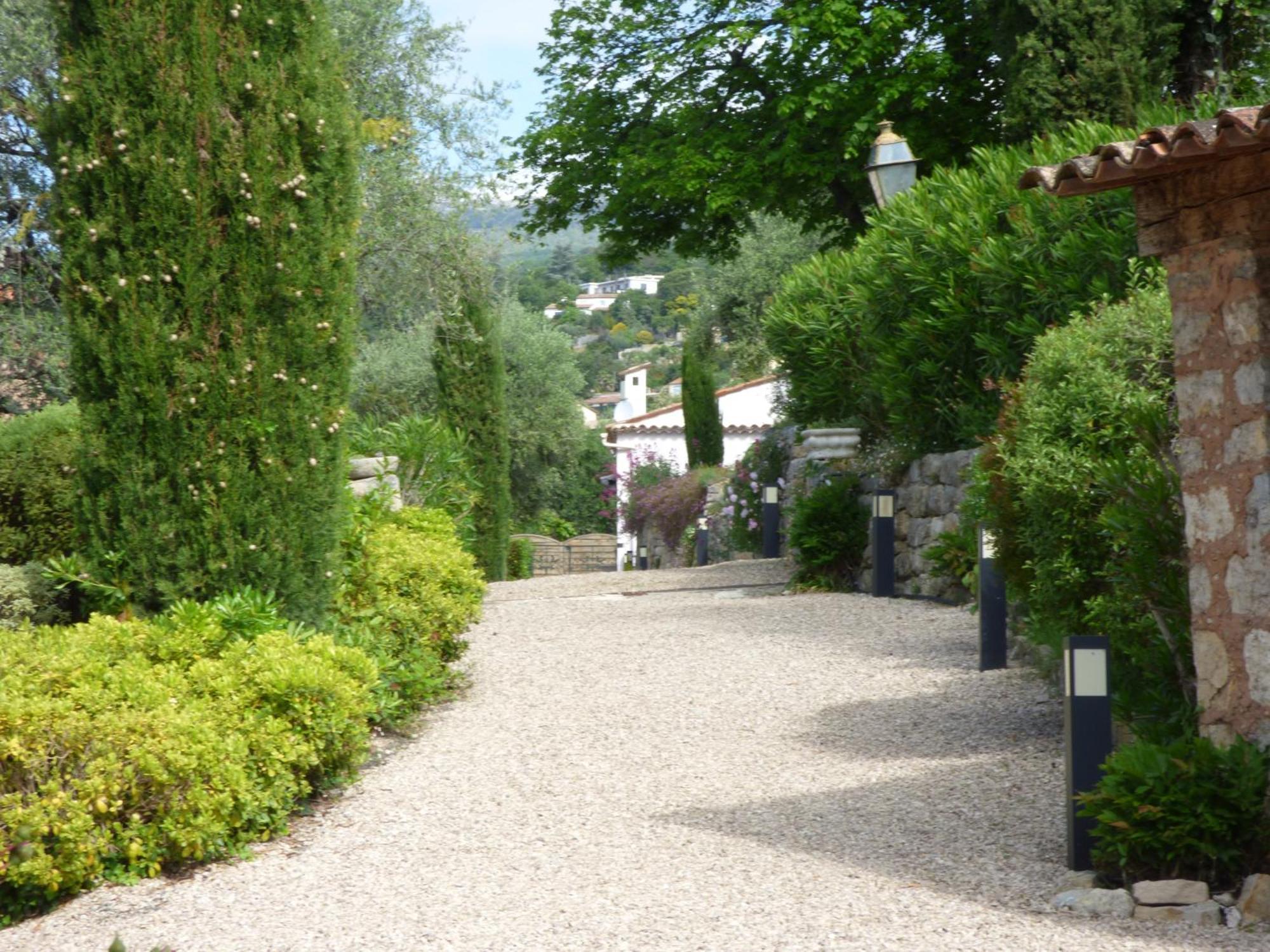 Apartment Cezanne With Heated Pool And Private Garden Chateauneuf-Grasse Bagian luar foto